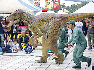 リアル恐竜体験ライブショー