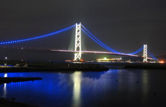 明石海峡大橋ライトアップ(ブルー)