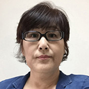 前田 ちま子 氏