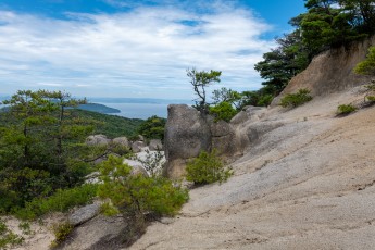 天空の石庭(王頭砂漠)