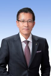 森川政典氏