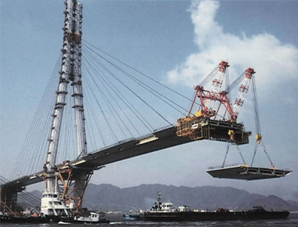 多々羅大橋桁架設