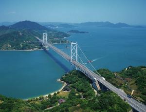 写真：因島大橋