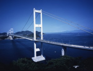 写真：来島海峡大橋