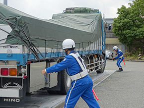 過 積載 取り締まり