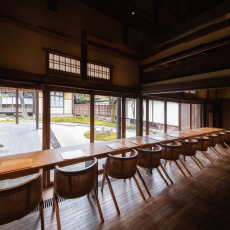 歴史的な町並みから焼物の里へゆかしい風情を味わい尽くす旅 