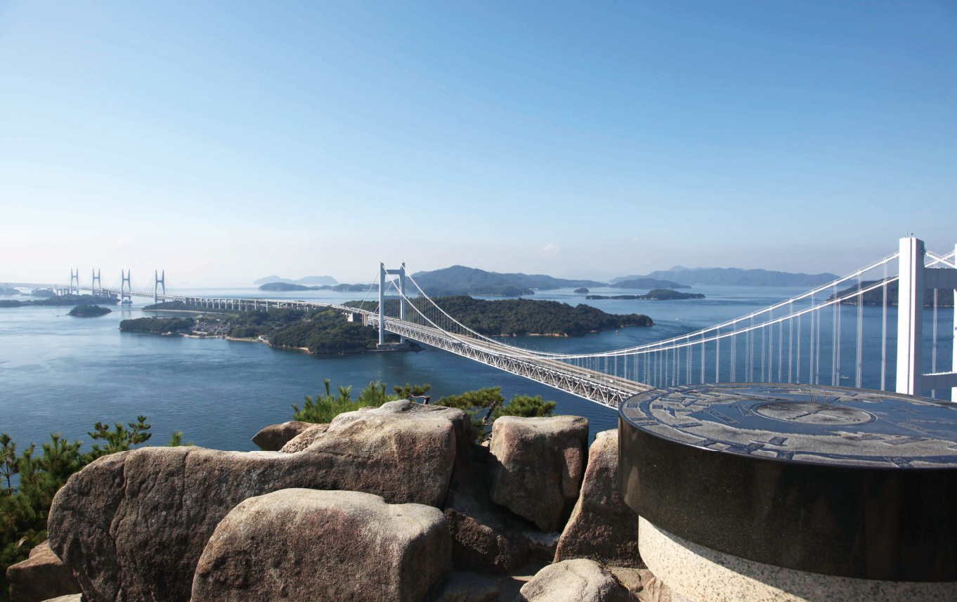 鷲羽山山頂にある方位盤付近からの情景