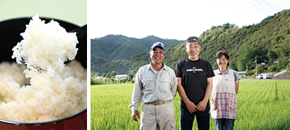 （写真左）香ばしい風味の山間米（写真右）左から苅谷さん、新改さん、中脇さん