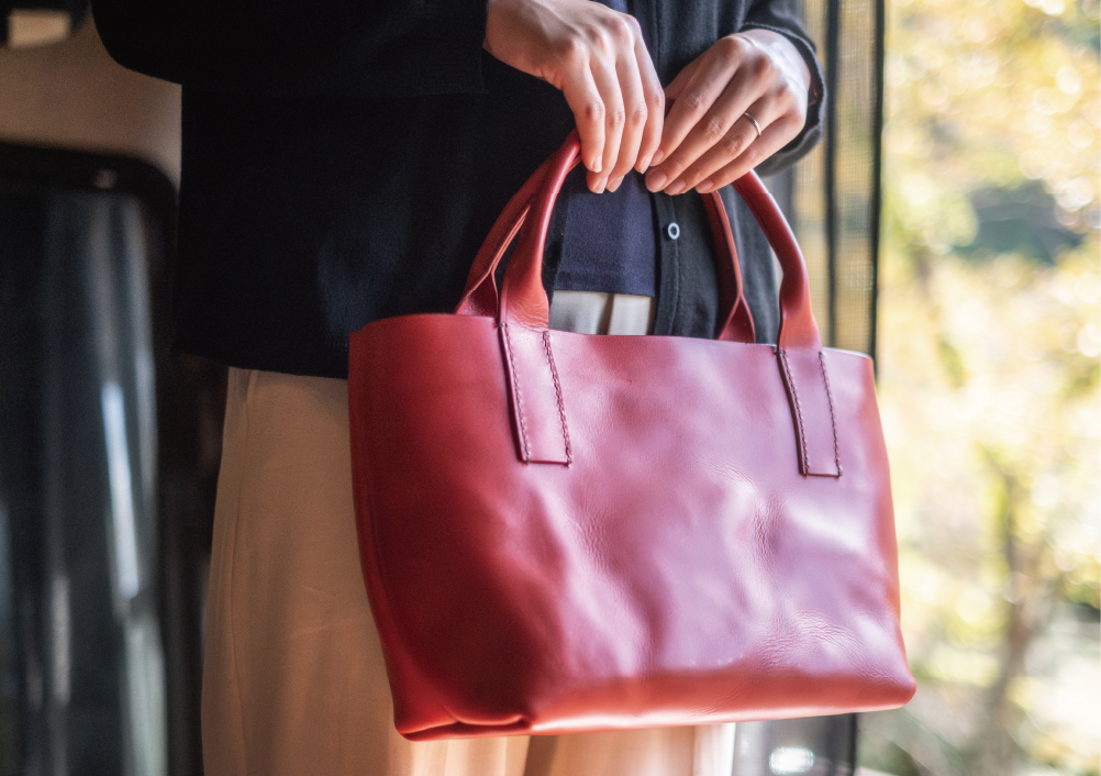 しっかりとした質感のトートバッグ