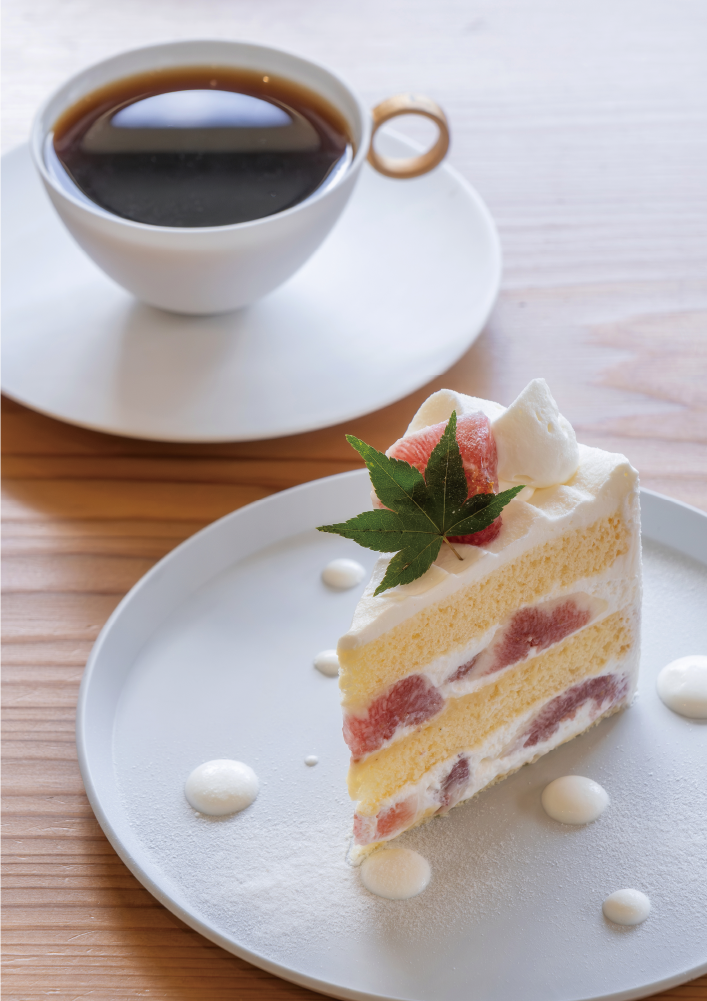お店のコンセプトは「A PIECE OF CAKE」。「なんてことない」「楽勝だよ」という意味のスラング。ケーキを口にした人へのメッセージなのだそう(使用するフルーツは季節により変更)