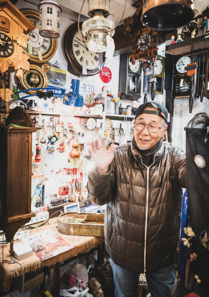 「骨董品や芸術品ではなく、どこかぬくもりがあり、愛らしい昭和のモノが好きなんです」と櫻井さん。