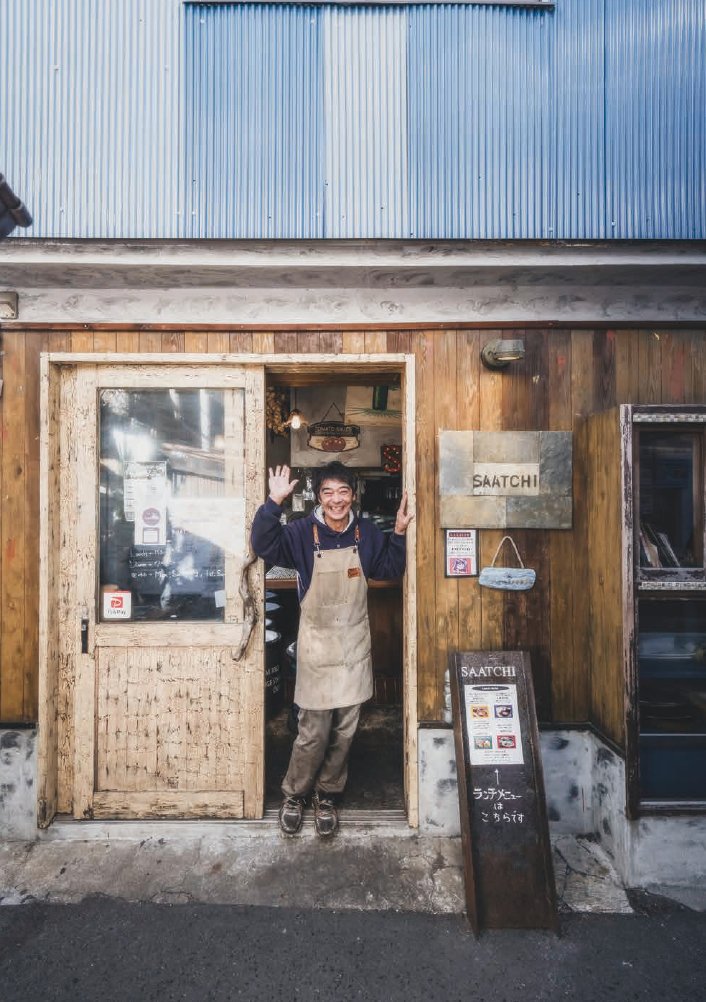 2025年には、店のファンとともに開店25周年を祝った藪下さん。「いろんな試練もあったけれど、どうにか続けて来られたのが嬉しい。これもお客さまのおかげです」と謙虚に話す。