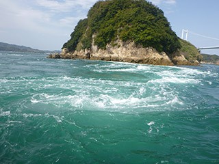 来島海峡の急潮流体験2